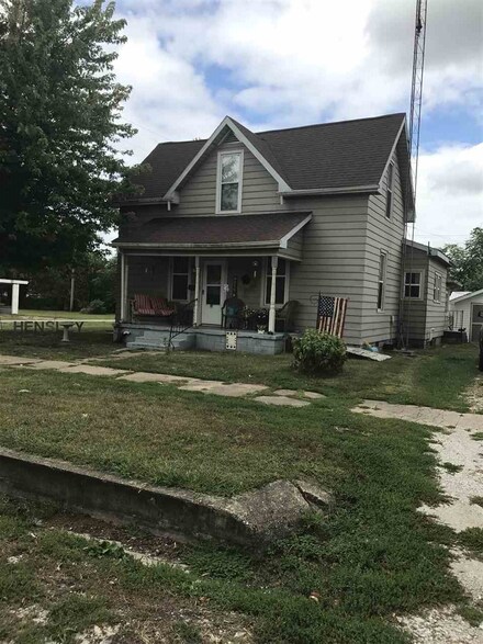 219 N Lafayette St, Worthington, IN 47471