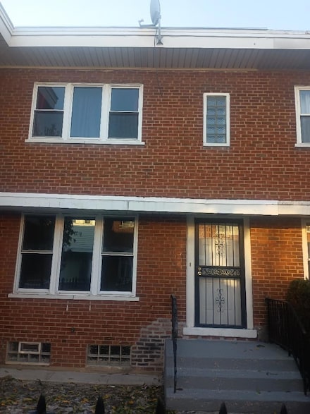 5065 W Gladys Ave Unit C, Chicago, IL 60644