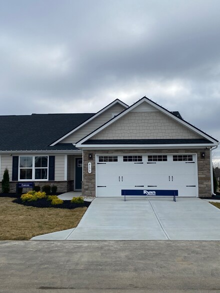 6074 Rancho Dr, Plainfield, IN 46168