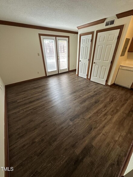 3502 Ivy Commons Dr Unit 101, Raleigh, NC 27606