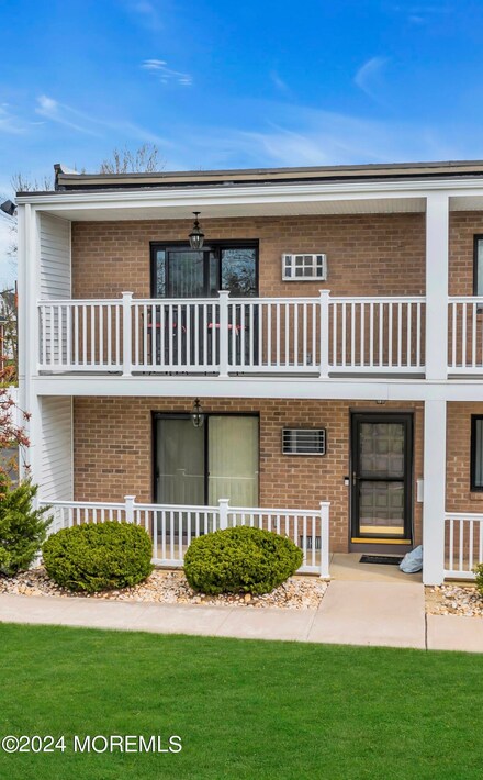 119 Avery Ave Unit E12, Long Branch, NJ 07740