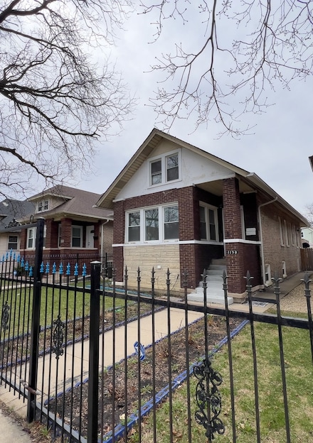 1150 N Latrobe Ave, Chicago, IL 60651