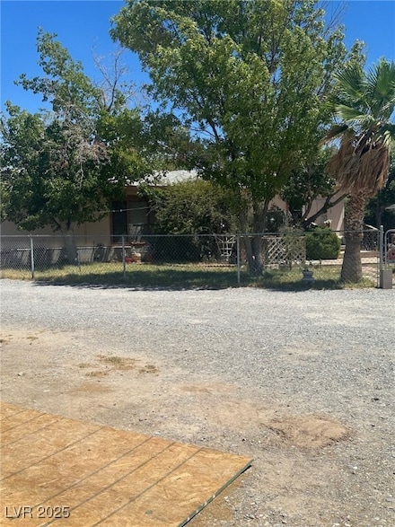 2141 W Basin Ave, Pahrump, NV 89060
