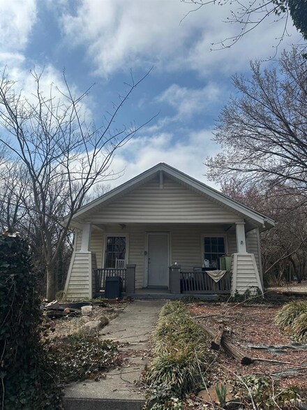 138 Woodys Ln, Madison Heights, VA 24572