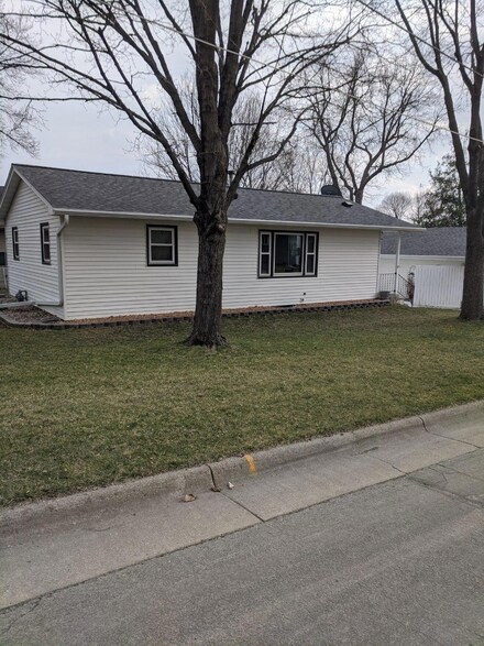 322 Prospect St SE, Chatfield, MN 55923