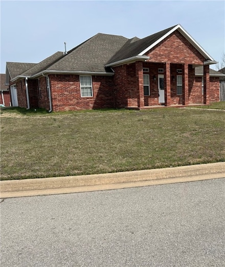 301 Hindman Dr, Prairie Grove, AR 72753