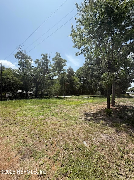 6347 Lake Dr, Starke, FL 32091