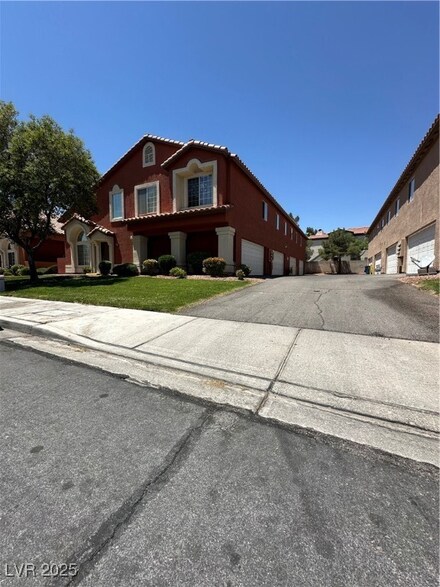 805 Desert Oak Ct, Las Vegas, NV 89145
