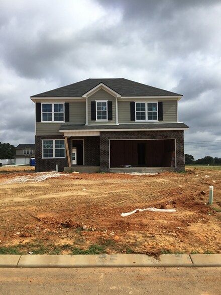 15 Frost St, Decherd, TN 37324