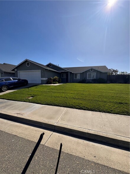 2341 Mesquite Ct, Merced, CA 95348