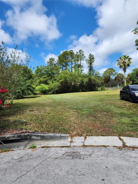 0 Taylor Lake Place, Ridgecrest, FL 33778