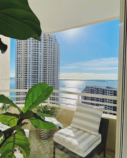 888 Brickell Key Dr Unit 2209, Miami, FL 33131