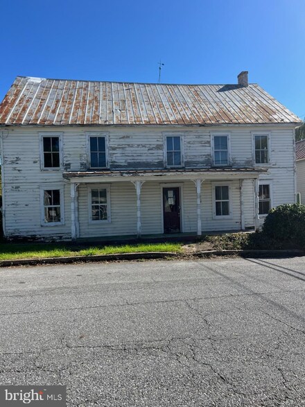105 N Mechanic St, Sharpsburg, MD 21782