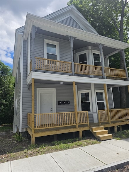 16 Granite St Unit 1, Webster, MA 01570