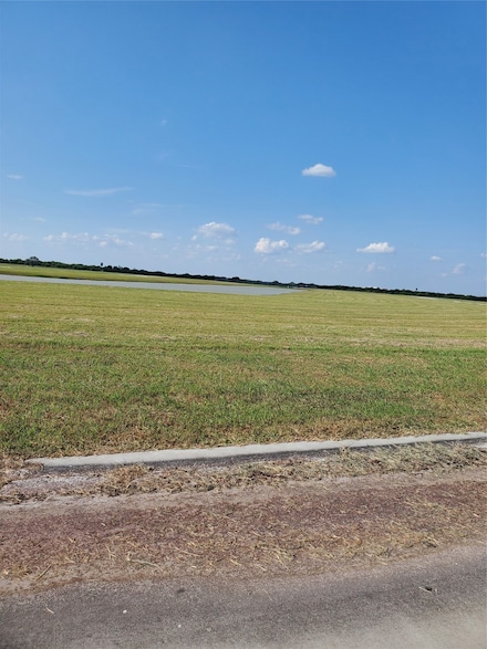 3011 Peninsula Point Dr, Palacios, TX 77465