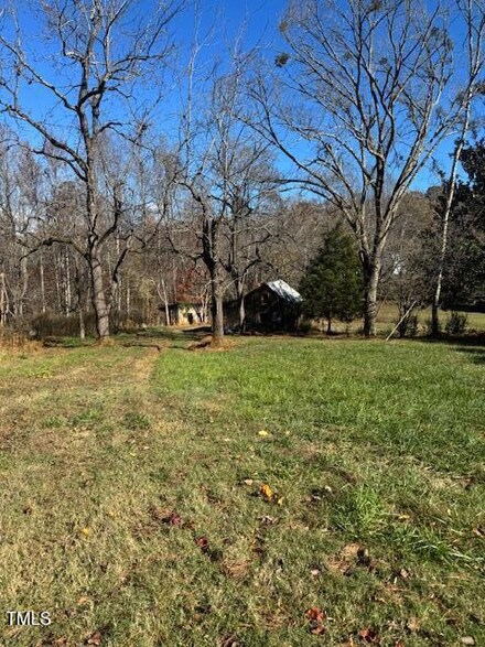 9510 Gates Ln, Chapel Hill, NC 27516