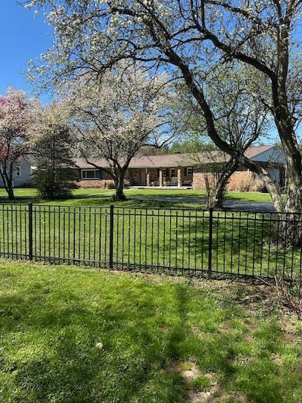 602 Hibbs Rd, Lockbourne, OH 43137