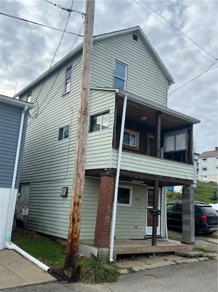 314 Lowell St Unit 1/2, Vandergrift, PA 15690