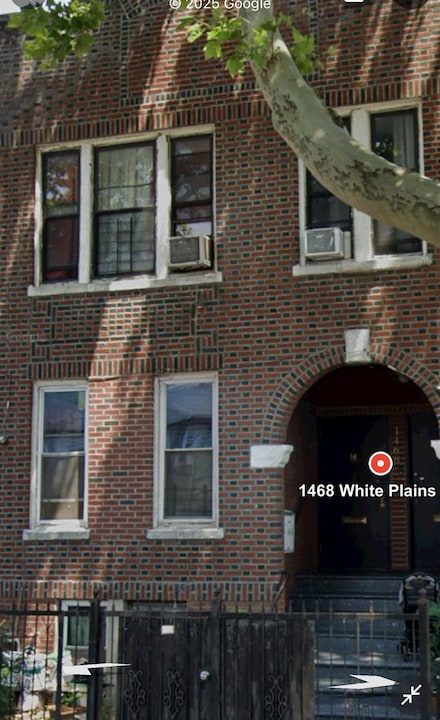 1468 White Plains Rd, Bronx, NY 10462