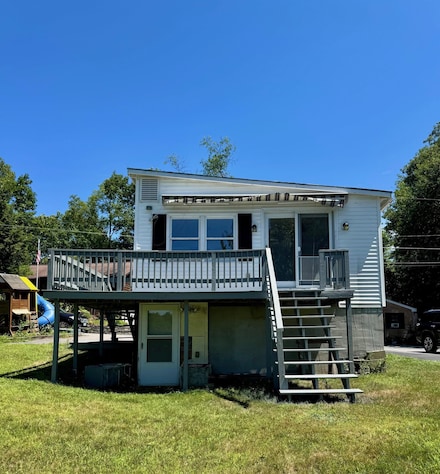 15 Waters Edge Rd, Swanzey, NH 03431