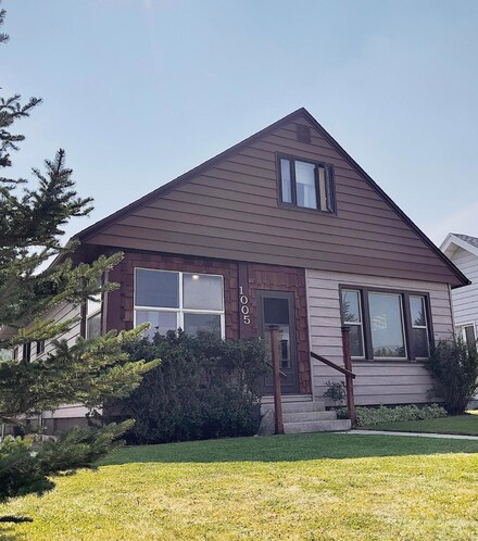 1005 W 4th St, Anaconda, MT 59711