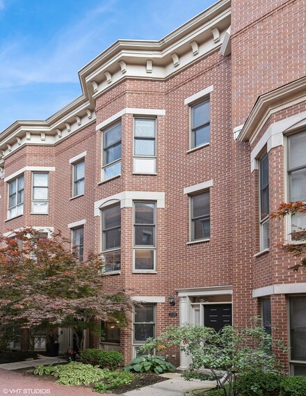 1723 W Belmont Ave Unit B, Chicago, IL 60657