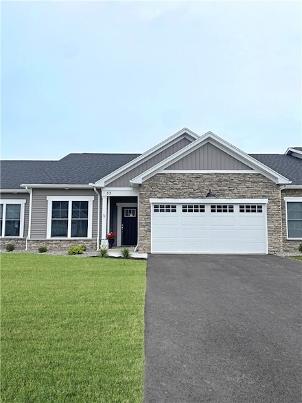 46 Cedarway Cir Unit 216, Webster, NY 14580