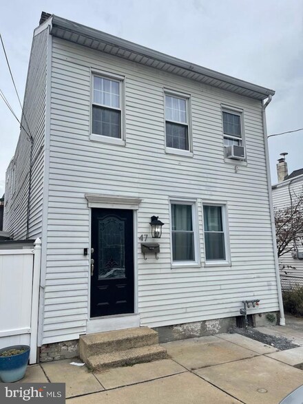 47 S 5th St, Columbia, PA 17512