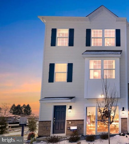 8347 Alexander Ct, Breinigsville, PA 18031