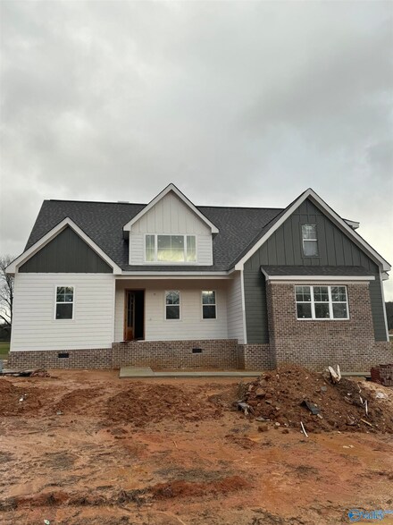 4581 Golightly Ln, Southside, AL 35907
