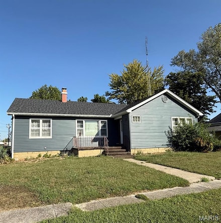 103 E Maple St, Brownstown, IL 62418