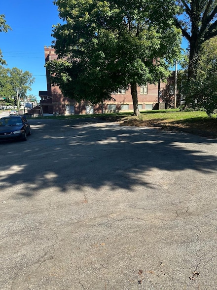 12 N Lincoln St, Wilmington, OH 45177