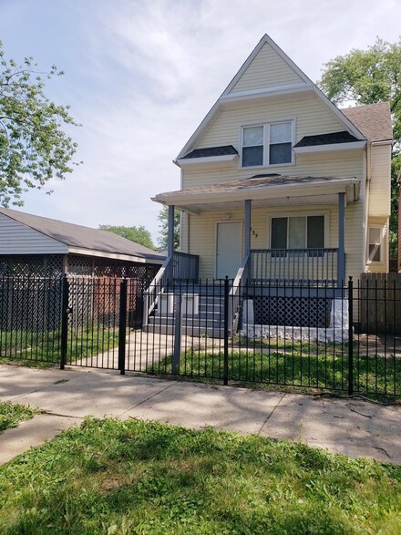 235 N Lorel Ave, Chicago, IL 60644