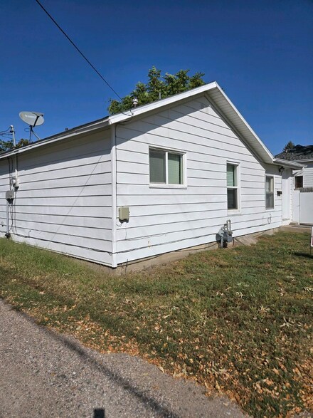 410 W D St, Hastings, NE 68901