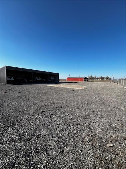 22194 N State 58 Hwy, Carnegie, OK 73015