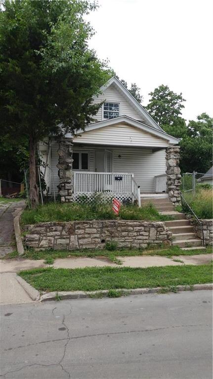 2419 Lister Ave, Kansas City, MO 64127