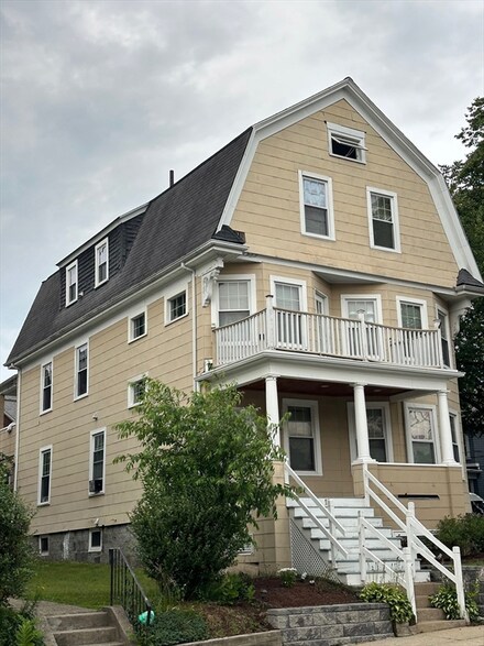 18 Ethel St, Roslindale, MA 02131