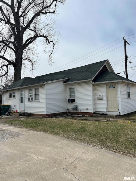 645 W Orchard St, Macomb, IL 61455