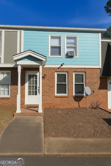 796 Glynn Oaks Dr, Clarkston, GA 30021