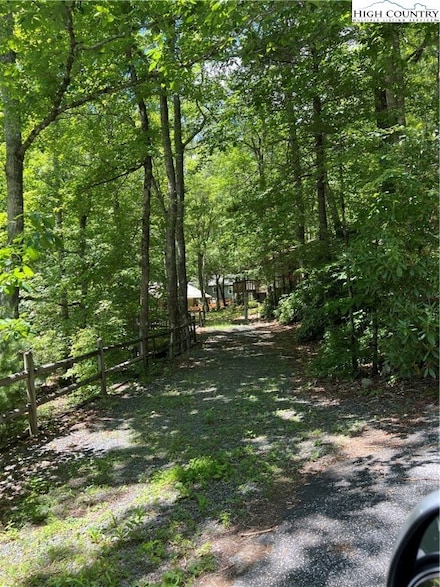 434 Laurel Hills Rd, Newland, NC 28657