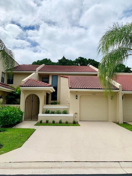 723 Windermere Way, Palm Beach Gardens, FL 33418
