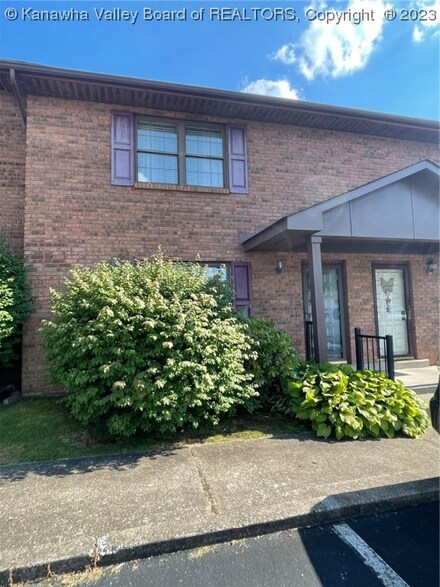 5305 Big Tyler Rd Unit 5, Charleston, WV 25313