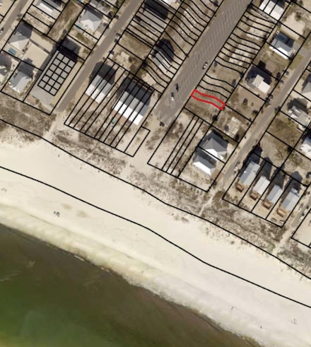 113 S 37th St, Mexico Beach, FL 32456