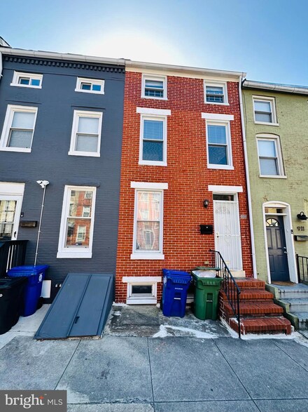 909 W Lombard St, Baltimore, MD 21223