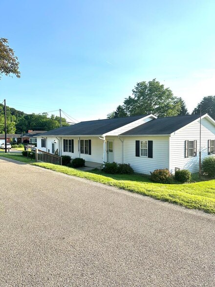 1137 Rosemount Rd, Portsmouth, OH 45662