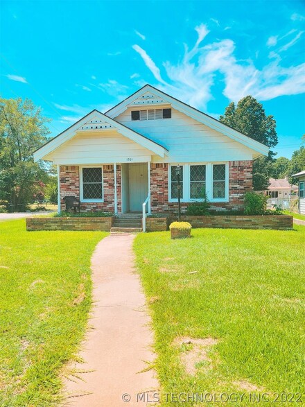 1701 W Beech St, Durant, OK 74701