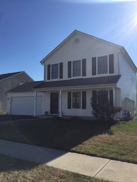 67 Bazler Ln, South Bloomfield, OH 43103