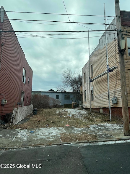 124 Clinton St, Albany, NY 12202