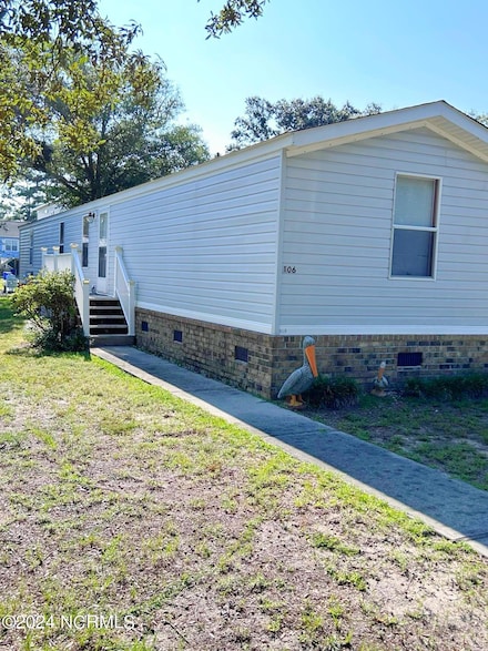 106 NE 76th St, Oak Island, NC 28465