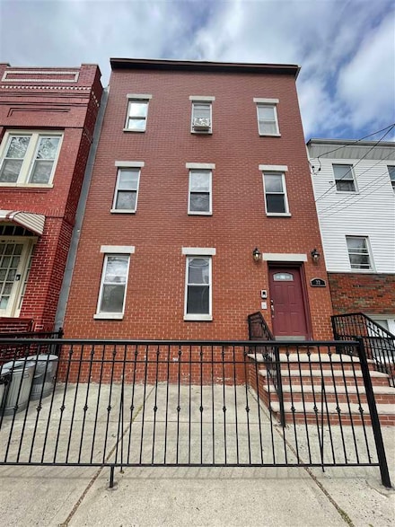 32 Beacon Ave Unit 2, Jersey City, NJ 07306